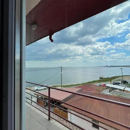 Casa 2* كوستِنيست