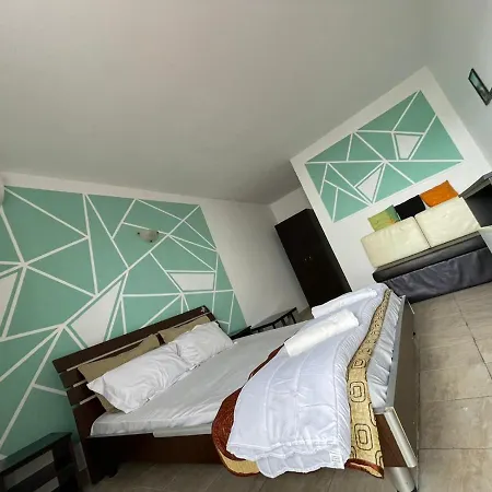 Casa بيت ضيافة كوستِنيست